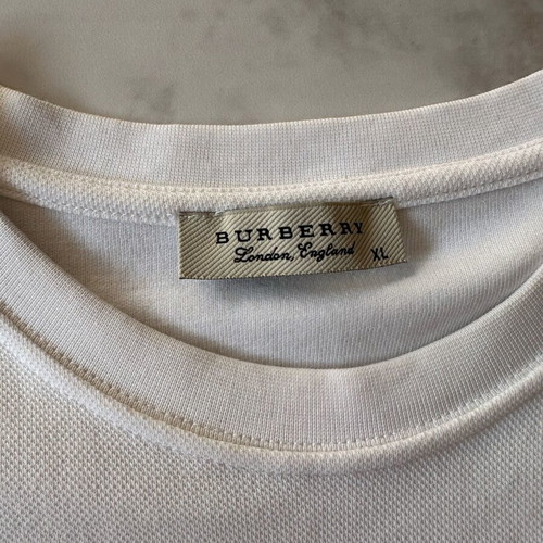 Burberry sweatshirt white with embroidered logo XL like new