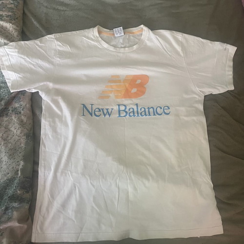 New Balance vintage t-shirt size M, white