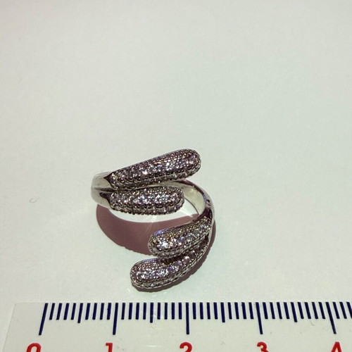 Vintage platinum plated ring with white zircon, adjustable size, like new