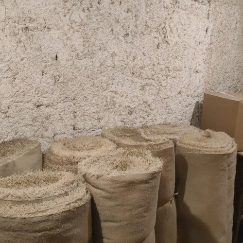Fringed carpet rugs like new, length 65m, width 1.25m