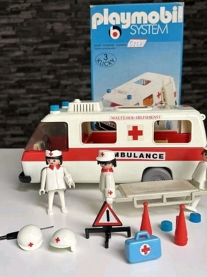 Playmobil system used ambulance playset