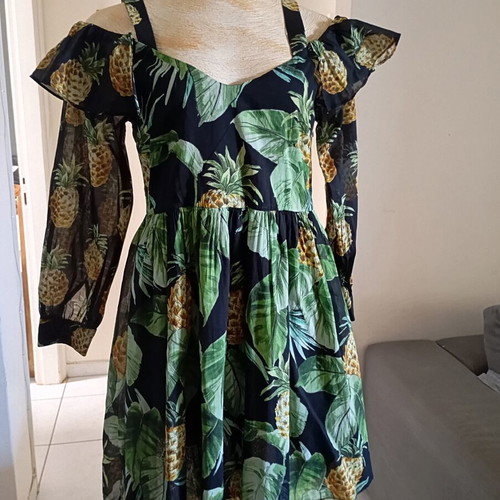 Twinset cotton dress women's size M like new, black and green