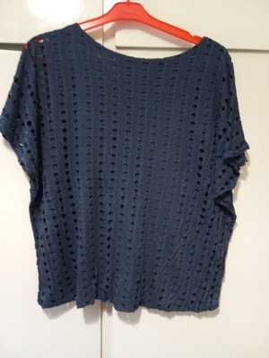 Dark blue t-shirt one size, cotton, lace-like, like new