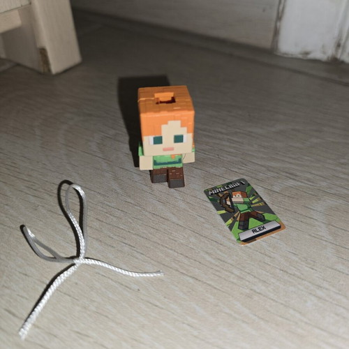 Kinder Joy Minecraft Alex new with card