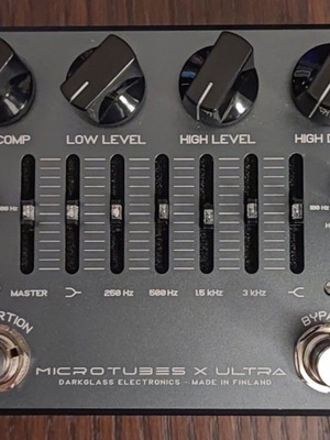 Darkglass Microtubes X Ultra preamp like new