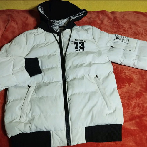 White reversible jacket like new, size M, with detachable hood