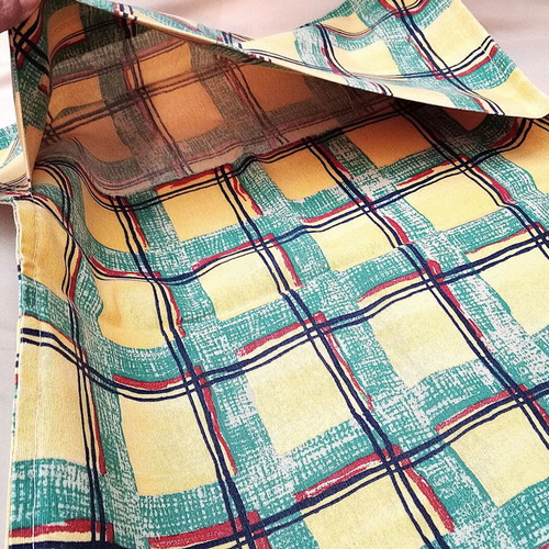 Pillow cases like new, pack of 5, summer colors