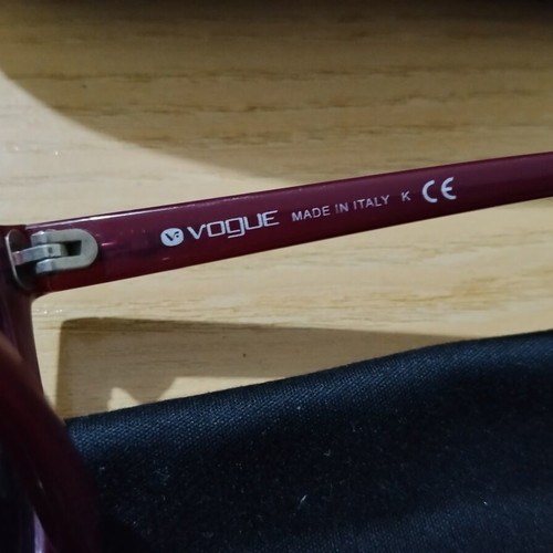Vogue sunglasses used, engraved lenses, good frame