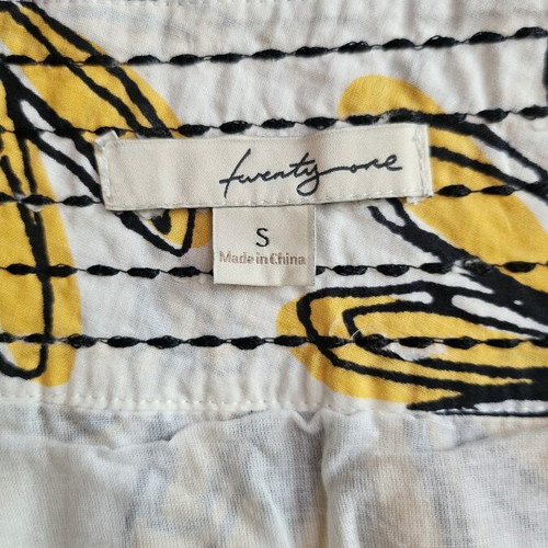 Twenty One cotton skirt new, size S, cream with mustard and black flowers