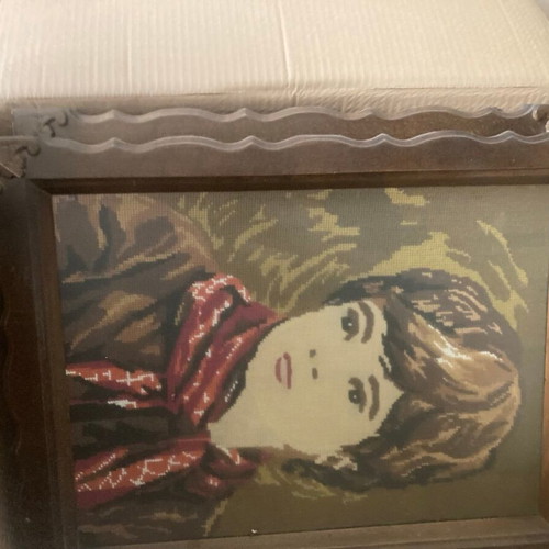 Frames used, embroidered and carved, pack of 10 pieces