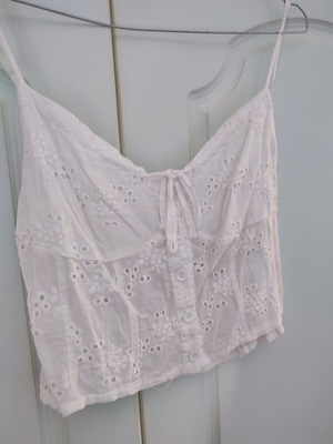 Crop top like new, white, size M