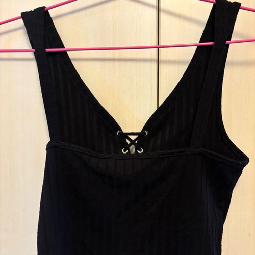 Stradivarius crop top used, size S, black, good condition