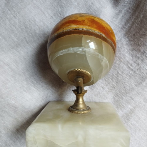 Globe made of alabaster or onyx like new with bronze