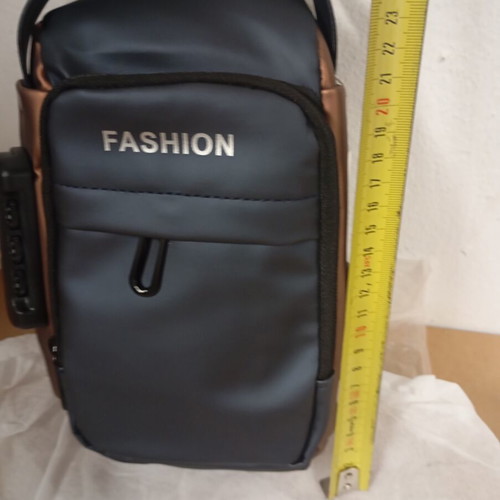 Man's chest bag