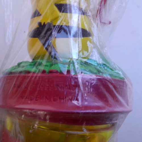 Pokemon cup with Pikachu figure season 1 1999 Nintendo new
