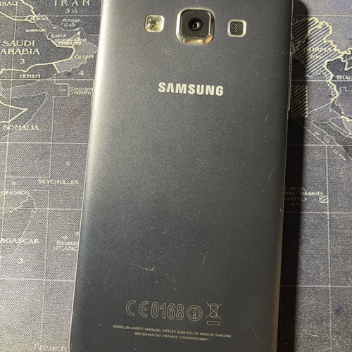 Mobile phones used, pack for spare parts