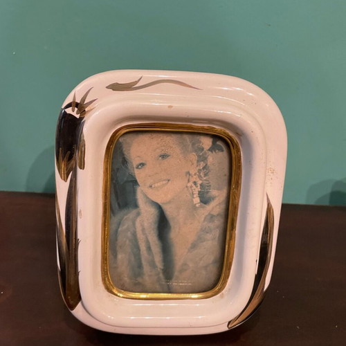 Antique frame gilded porcelain like new