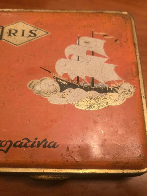 Τσιγκινο κουτί μεταχειρισμένο από σοκολατάκια δεκαετίας 50 Θεσσαλονίκης