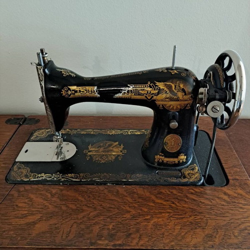 Singer sewing machine used, fully functional