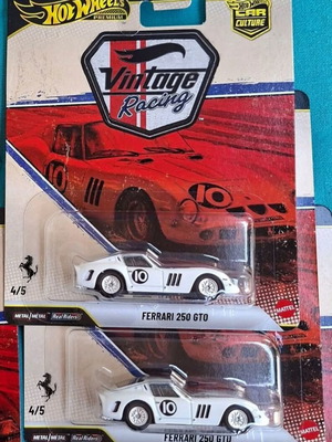 Hot Wheels Ferrari 250 GTO #4 White Car Culture Vintage Racing Set of 2 new