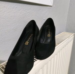 Stefania Black Pumps Size 38 Like New