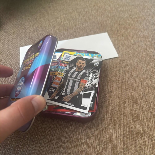 Football Cards like new, over 400 cards with storage box