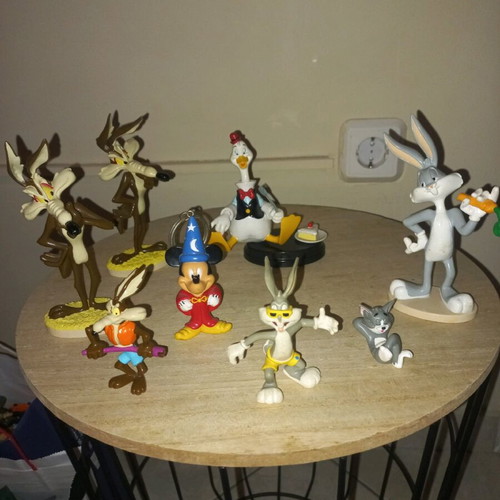 Looney Tunes figures used
