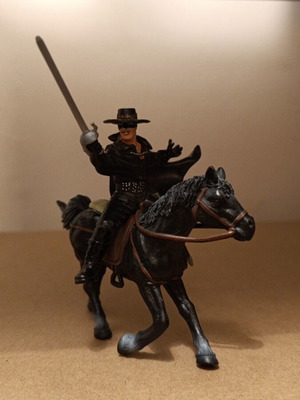 Zorro set with Tornado horse like new, 14 cm
