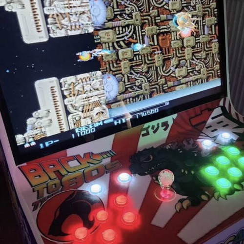 Arcade cabinet like new with Windows 7 PC and 15,000+ games