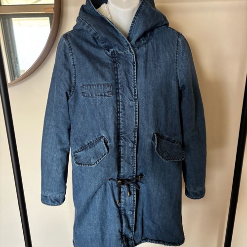 Di&A denim coat size M like new with inner fur and hood