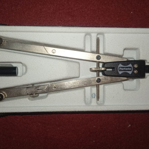 Divider in case used