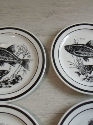 Комплект 9 стари порцеланови чинии Colditz като ново