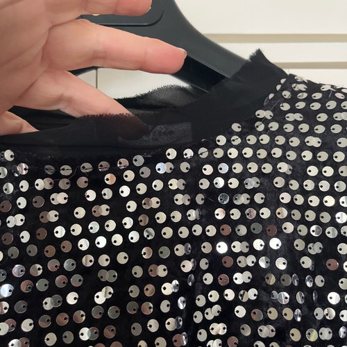 Sequin blouse like new, size M, black