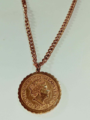 Necklace with Queen Elizabeth pendant, gold color, new, 75 cm