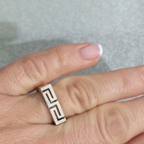 Silver ring 925 in meander shape like new