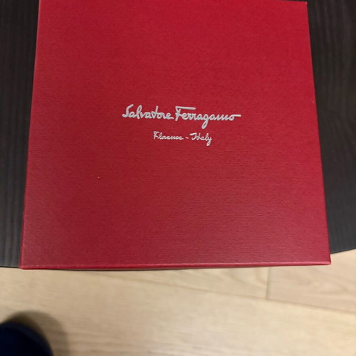 Κουτί αποθήκευσης Salvatore Ferragamo σαν καινούργιο