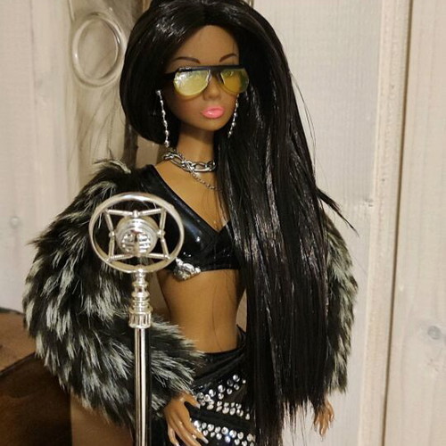 Doll Star Singer like new with retro microphone and vintage accessories