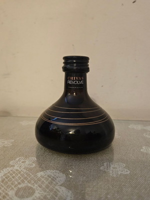 Chivas Revolve whisky miniature new