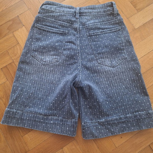 Elastic Bermuda shorts with rhinestones like new, size XS, gray