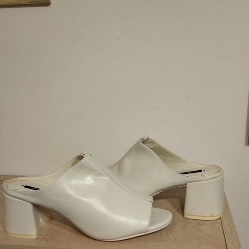 Zara clogs size 40 with thick 6 cm heels new