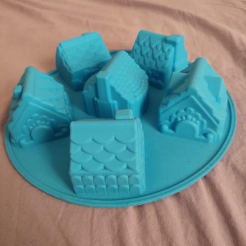 Silicone Mold 3D Christmas Village 6-Position Blue like new