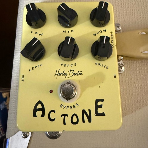 Harley Benton Ac Tone and Blaxx Delay like new, bundle