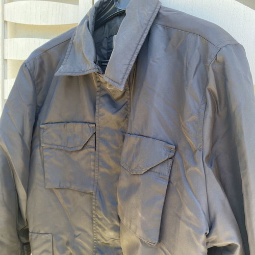 Artisti Italiani men's windbreaker jacket black, like new, zipper broken