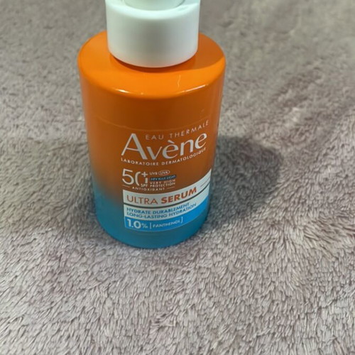 Avene Serum used sunscreen with SPF 50+
