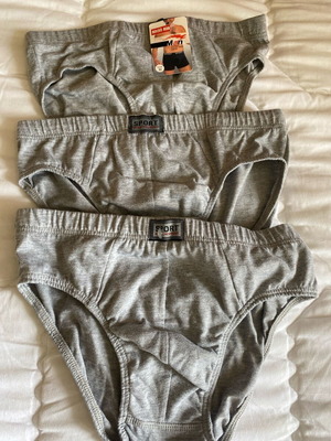 Ανδρικά εσώρουχα καινούρια σε μέγεθος Medium