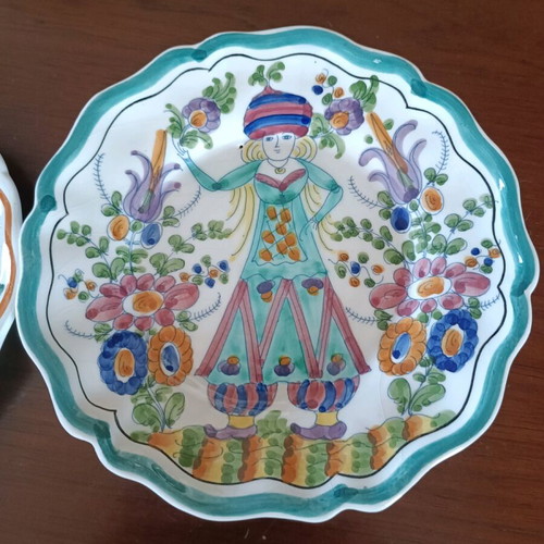 Handmade Skyrian plates used, 19 and 18 cm, set of two