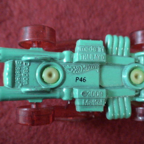 Hot Wheels Motosaurus and Dragon Blaster collectible cars set used
