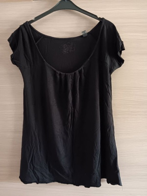 Women's short-sleeve blouse black used, sizes L and XL