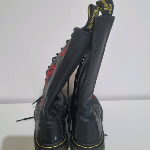 Dr Martens tall women's boots size 37 used, black