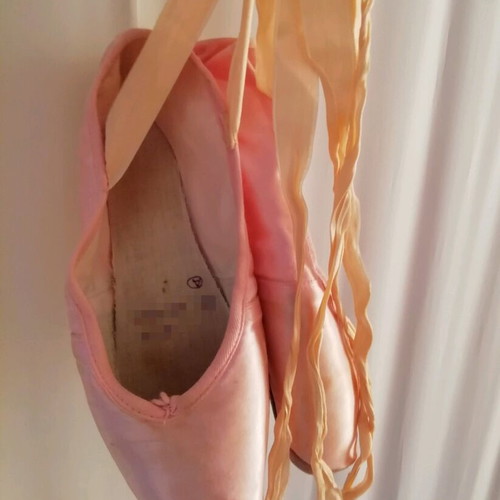 Repetto pointe shoes used no20 for beginners
